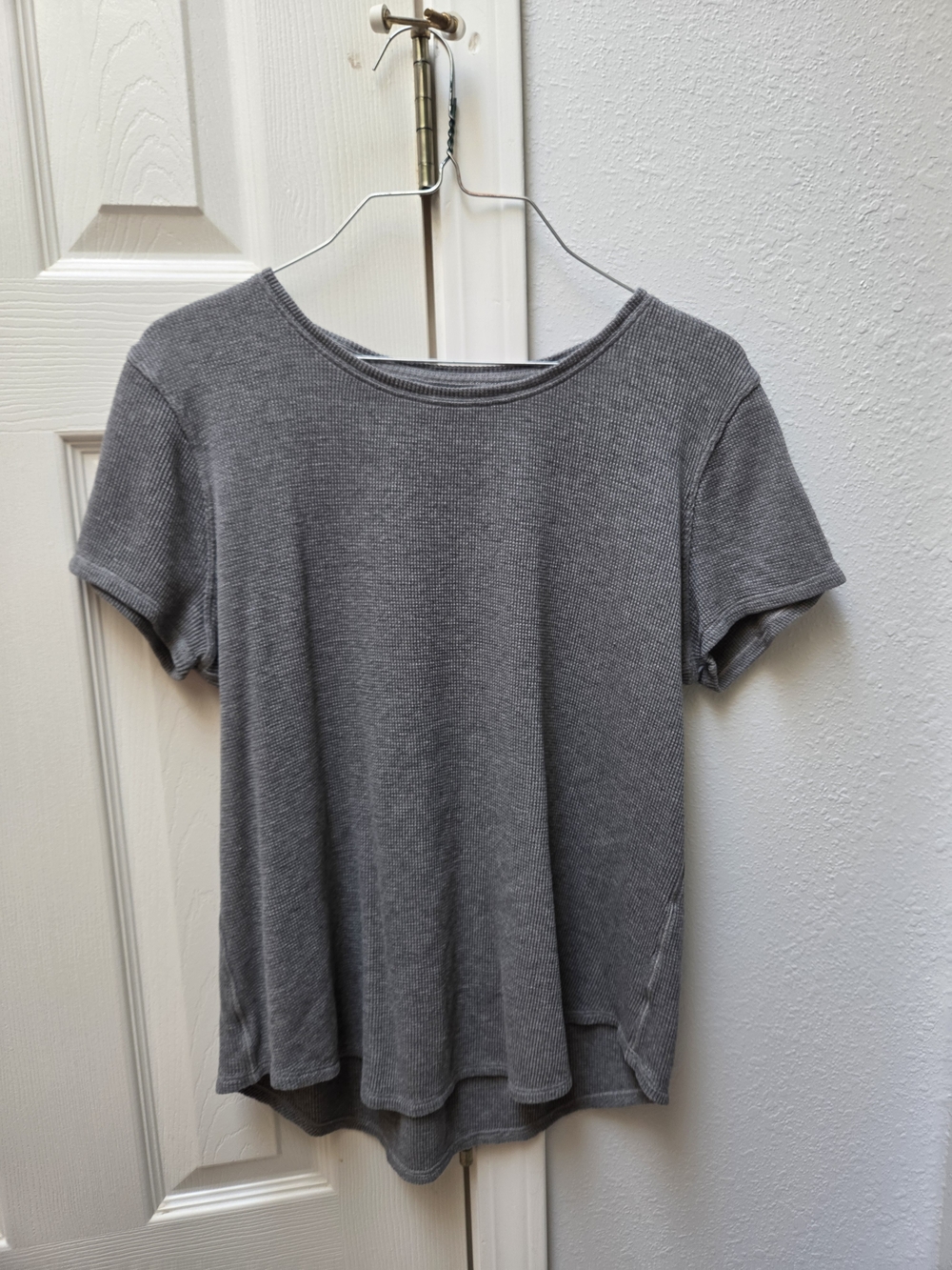 lululemon athletica Gray Short-Sleeve Ribbed Tee